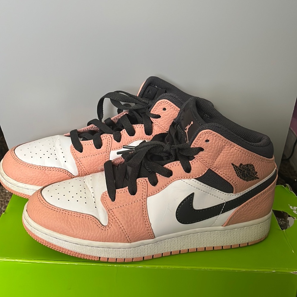 Air Jordan 1 mid pink quartz 6Y